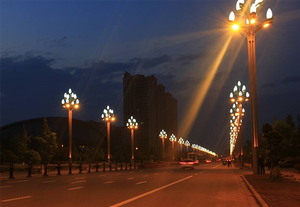 城市夜景照明，體現(xiàn)了城市的個(gè)性與特色